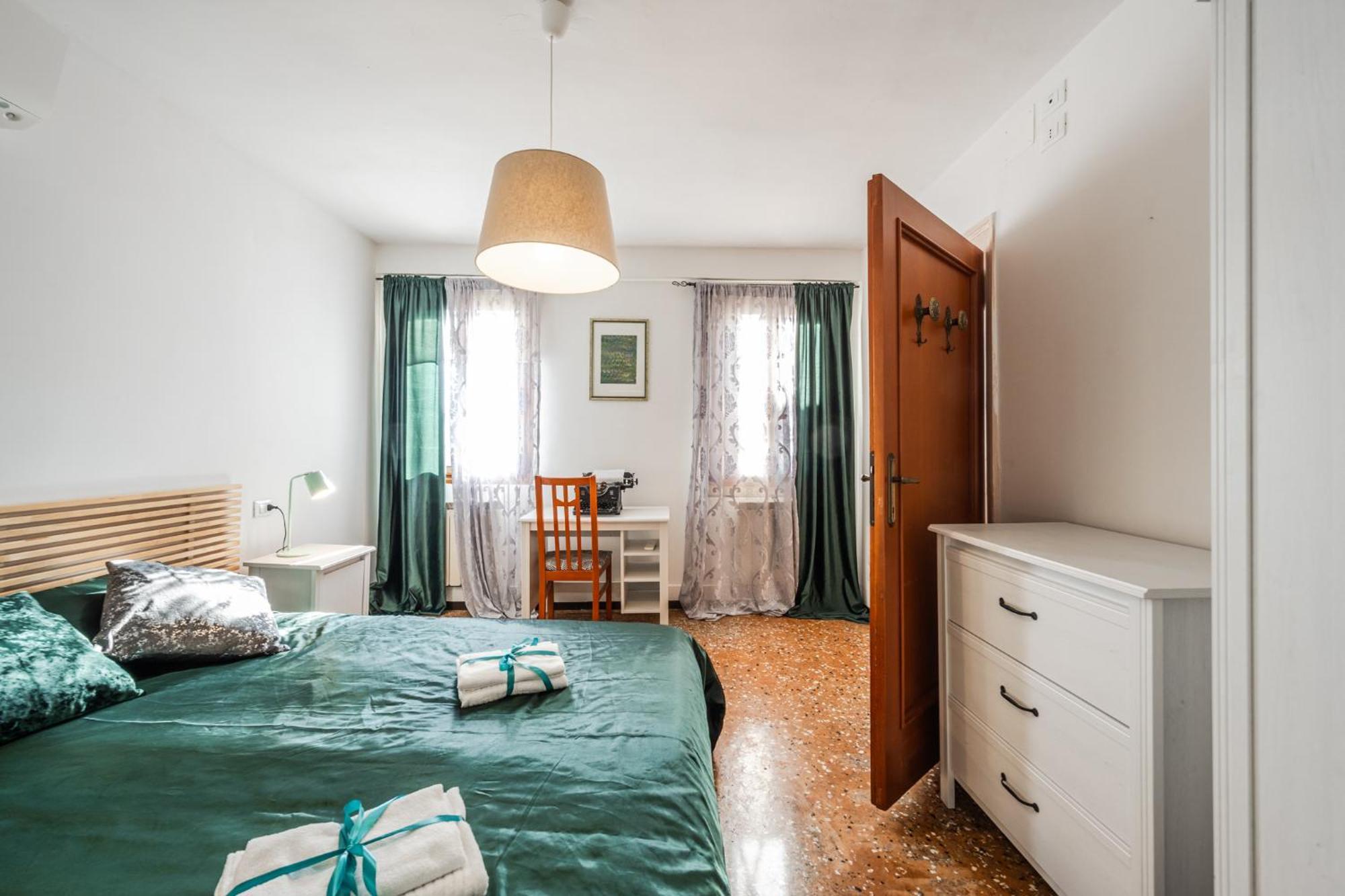 Apartament Queen Carlotta *
